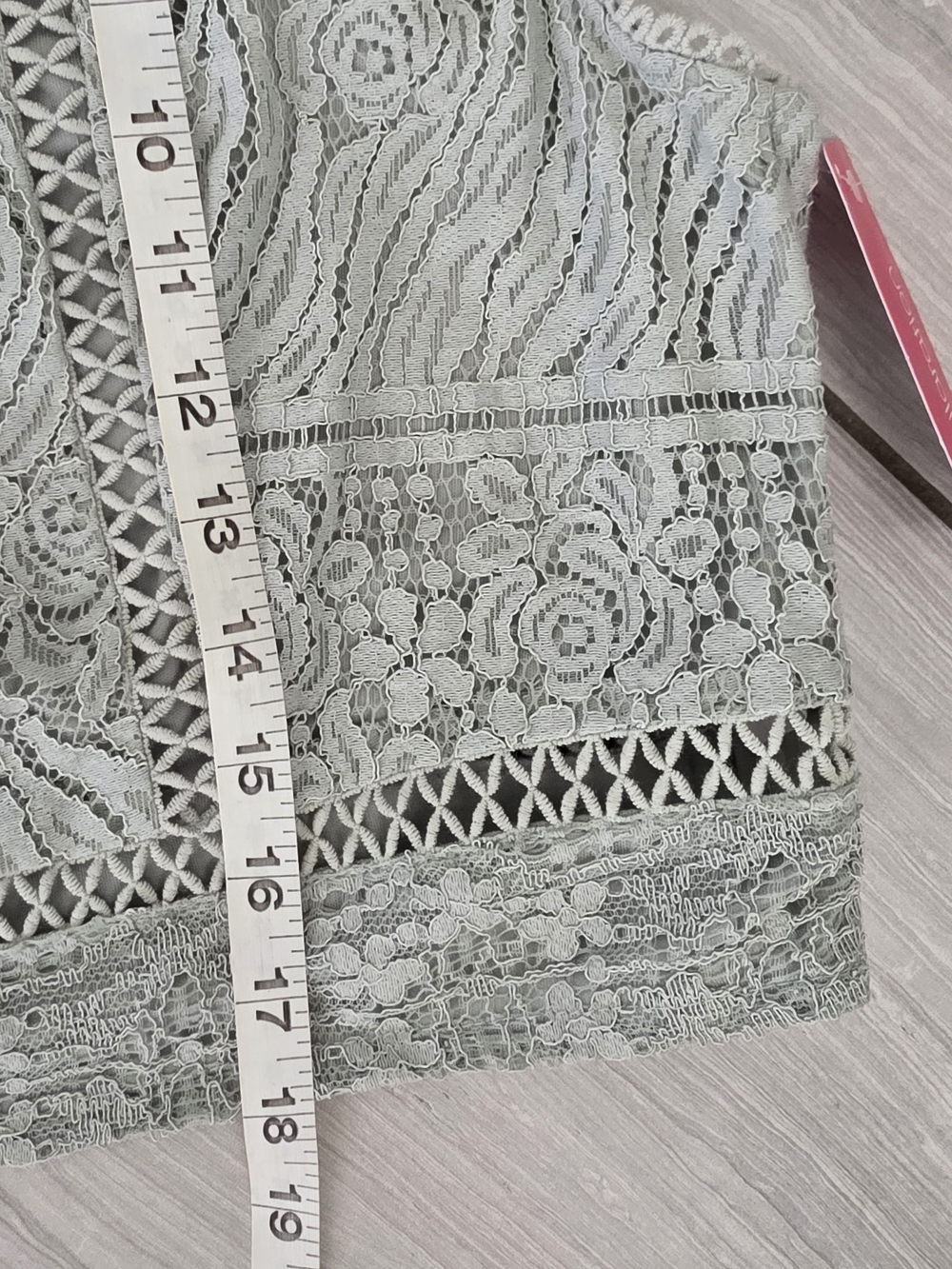 Xhilaration Mint Green Lace Sleeveless Crop Camisole - Picture 5 of 7